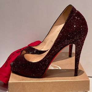 Beautiful Christian Louboutin Very Prive 120 Glitter Heels
